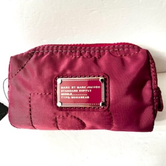 Marc Jacobs Quilted Pouch Burgundy ( New with Tag ) - Picture 1 of 8